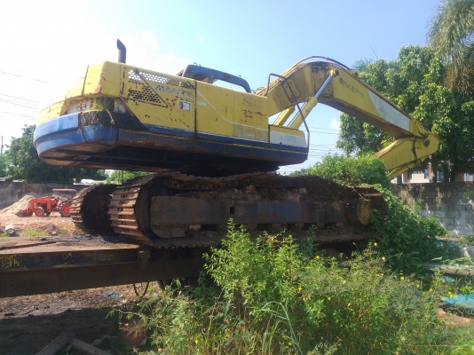 ขายด่วน KOBELCO SK200 MART III โซ่แผ่นสวย เครื่องฟิตใหม่ ช่วงล่างทำใหม่ เช็กไว้ไม่ได้ใช้นาน ขายตามสภาพ สนใจสอบถาม 093-0764943  K ตั้ม