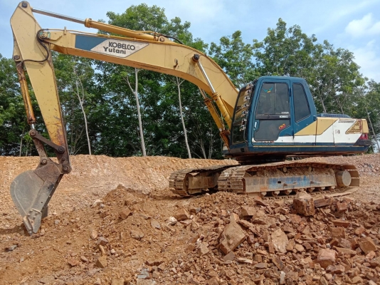 มีVDOขายKOBELCO SK200-/// ไม่มีเล่มทะเบียนราคา 450,000
