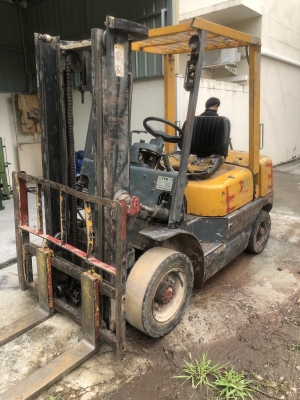 ขาย โฟรคลิฟท์ ที ซี เอ็ม ดีเซล หนัก 2.5 ตัน ขาย โฟรคลิฟท์ ที ซี เอ็ม ดีเซล หนัก 2.5 ตัน