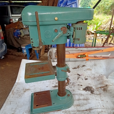 ขายสว่านแท่นเก่า ตามสภาพ 4,500 ขายสว่านแท่นเก่า ตามสภาพ 4,500