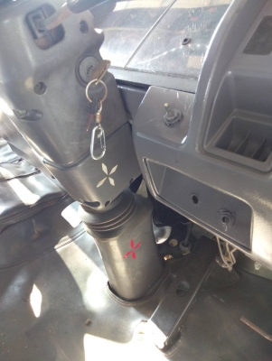 หัวรถฮีโน่ สภาพสวย มีอุปกรณ์ครบ ราคา 89000 สนใจติดต่อคุณเอ 087-049-9962 หัวรถฮีโน่ สภาพสวย มีอุปกรณ์ครบ ราคา 89000 สนใจติดต่อคุณเอ 087-049-9962