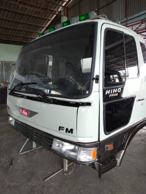 หัวรถฮีโน่ สภาพสวย มีอุปกรณ์ครบ ราคา 89000 สนใจติดต่อคุณเอ 087-049-9962