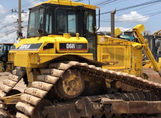 ขายรถดันดิน CAT D6R นำเข้าเองจากญี่ปุ่น สภาพสวยพร้อมใช้ มีVDOการทำงานครับ