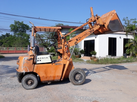 รถตักTOYOTA SD10สวยถูกๆครับ