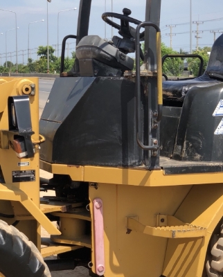 ขายรถตักล้อยาง CAT 901B (3,XXX ชั่วโมง) นำเข้าเองจากญี่ปุ่น สภาพสวยพร้อมใช้งาน มีVDOการทำงานครับ