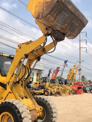 ขายรถตักล้อยาง CAT 936F นำเข้าเองจากญี่ปุ่น สภาพสวยพร้อมใช้ มีVDOการทำงานครับ