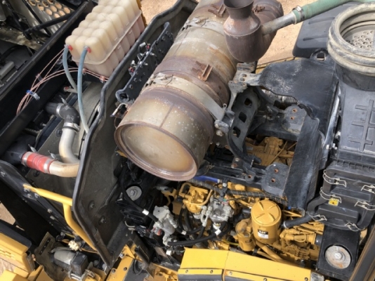 ขายรถตักล้อยาง CAT 950K ปี 2014 นำเข้าเองจากญี่ปุ่น สภาพพร้อมใช้ มีVDOการทำงานครับ