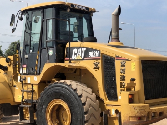 ขายรถตักล้อยาง CAT 962H นำเข้าเองจากญี่ปุ่น สภาพสวยพร้อมใช้ มีVDOการทำงานครับ