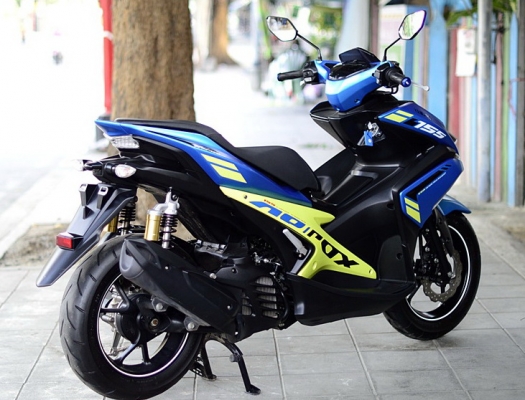 aerox สีฟ้าเขียว สีหายาก รถสวย เครื่องเดิม 48900 aerox สีฟ้าเขียว สีหายาก รถสวย เครื่องเดิม 48900