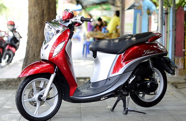 fino i125 cc.สีแดงเทา ตัวท็อปล้อแมกซ์ เครื่องเดิม สีสวย 29900