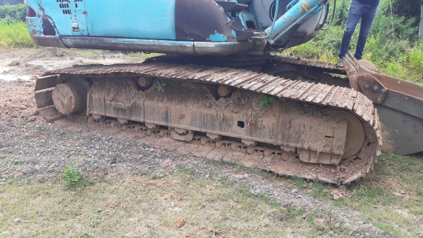 ขายด่วน KOBELCO SK200 MART 5 ธรรมดา ไฟฟ้าสมบูรณ์ โซ่ช่วงล่างดี เอวแน่น รถพร้อมใช้งาน เอกสารสัญญาซื้อขาย สนใจสอบถาม  093 0764943 คุณ ตั้ม