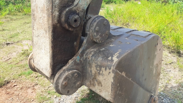 ขายด่วน KOBELCO SK200 MART 5 ธรรมดา ไฟฟ้าสมบูรณ์ โซ่ช่วงล่างดี เอวแน่น รถพร้อมใช้งาน เอกสารสัญญาซื้อขาย สนใจสอบถาม  093 0764943 คุณ ตั้ม