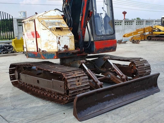 ขายด่วนรถแบคโฮขนาด7.5ตันหัวเก๋งซูมิโตโม่75F2เทียบเท่าPC75คลนโทลน้ำมันปั้มนี้วระบบไฟฟ้าครบเร็วแรงไม่โหลดเครื่อง 4สูบ อีซูซู4JB1รถนอกเพื่งนำเข้ามาใหม่จากญี่ปุ่นยังไม่ได้ใช้ในไทยเลย