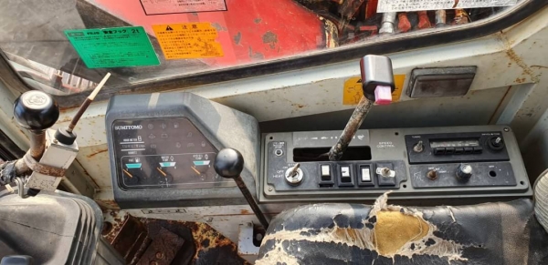 ขายด่วนรถแบคโฮขนาด7.5ตันหัวเก๋งซูมิโตโม่75F2เทียบเท่าPC75คลนโทลน้ำมันปั้มนี้วระบบไฟฟ้าครบเร็วแรงไม่โหลดเครื่อง 4สูบ อีซูซู4JB1รถนอกเพื่งนำเข้ามาใหม่จากญี่ปุ่นยังไม่ได้ใช้ในไทยเลย