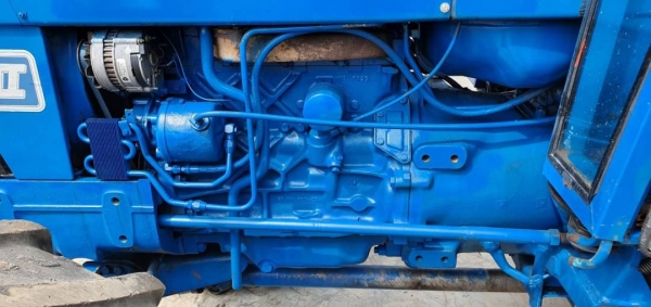 ขายด่วน375,000บาทรถไถ FORD 6610 หัวเก๋ง 4WD           2เเพลา4สูบสีเดิมรถนอกเพื่งนำเข้ามาใหม่ สถาพดีพร้อมใช้