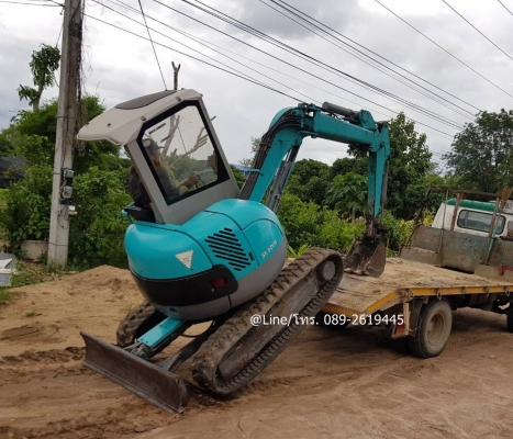ขายรถขุด KOBELCO SK30UR-2 เครื่องยนต์ยันม่าร์ 3TNE84 จำนวน 3 สูบ คอนโทรลน้ำมัน ปั๊มนิ้ว มีหลังคา แทรคยาง มีเอกสาร พร้อมใช้งาน