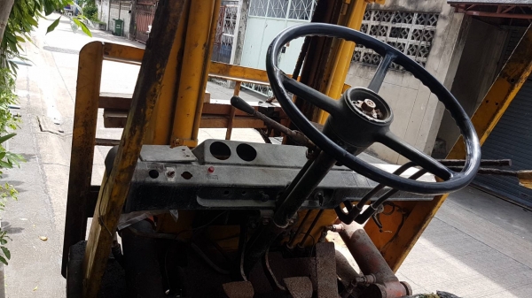 Toyota FG15-3 เครื่องเบนซิน หนัก1.5ตัน อุปกรณ์ครบ ขายตามสภาพ