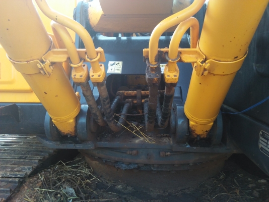 ขายแบคโฮ ฮุนได 210 - 7 ขายแบคโฮ ฮุนได 210 - 7