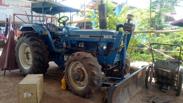 ขายฟอร์ด 6610 สองเพลา T6 พร้อมดันหน้า หางไถ เครื่องปลูกอ้อย เล่มทะเบียน