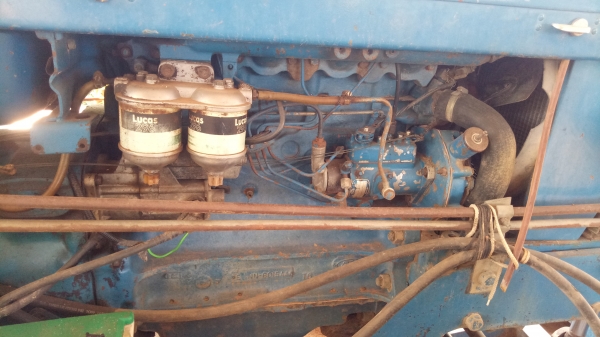 ขายฟอร์ด 6610 สองเพลา T6 พร้อมดันหน้า หางไถ เครื่องปลูกอ้อย เล่มทะเบียน