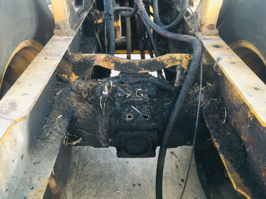 รถบด Dynapac CA251D ตัดแยกอะไหล่ ต้องการชิ้นไหนโทร.089-8055889