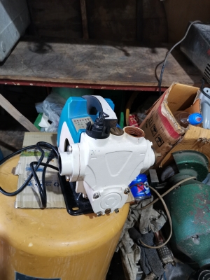 ขาย!! ปั้มน้ำหอยโข่งอินเวอร์เตอร์.ขนาดท่อ1"ไฟ220v.พร้อมใช้ ขาย!! ปั้มน้ำหอยโข่งอินเวอร์เตอร์.ขนาดท่อ1"ไฟ220v.พร้อมใช้