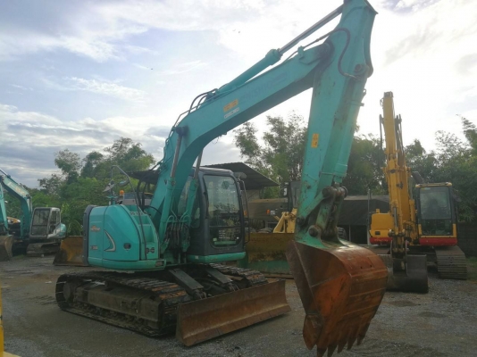 รถขุดรุ่นยอดนิยม KOBELCO SK135SR-2 YY-05 นำเข้าจากญี่ปุ่นโดยตรง โทร.090-986-2521 อ๊อบ