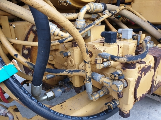 ขายรถบดอัดสั่นสะเทือน ยี่ห้อ CATERPILLAR CB434C นำเข้าจาก USA ไม่เคยใช้งานในไทย