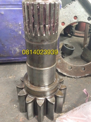 เพลาสวิงkomatsu pc200 ขายอะไหล่แบคโฮ