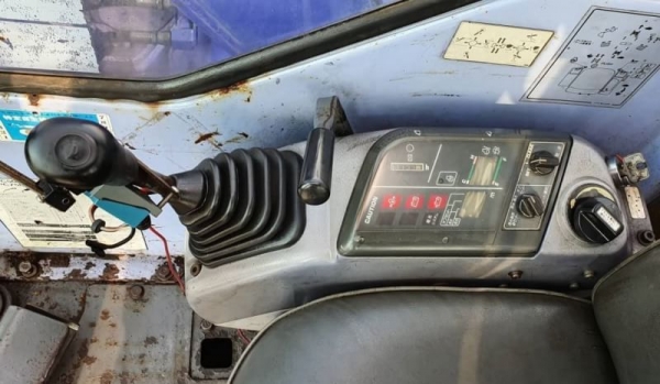 ขายด่วน455,000บาทรถเเบคโฮ โคมัสซู PC75U2หัวเก๋งรถนอกเพื่งนำเข้ามาใหม่สวยเดิมๆเคื่องดีปั่มแรงคอลโทลน้ำมันปั้มนิ้ว บูมอามร์สวยเร็วแรงไม่โหลด เครื่องโคมัสซู4สูบ 4D95Lระบบดีครบรถยังไม่เคยใช้งานในไทยเลยรถสภาพสวยดีไฟฟ้าครบเต่ากะต๋ายลายแยกพร้อมใช้ขายถูกๆมีเอกสาร