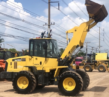 ขายรถตักล้อยาง KOMATSU WA100-6 ปี 2013 นำเข้าเองจากญี่ปุ่น สภาพสวยพร้อมใช้งาน มีVDOการทำงานครับ