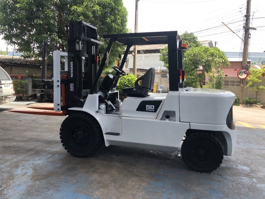 ขายรถฟอร์คลิฟท์ Nissan 5 ตัน ดีเซล ขายรถฟอร์คลิฟท์ Nissan 5 ตัน ดีเซล