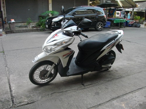 ขาย Honda Click 125i หัวฉีด สวยเท่ห์ เครื่องดีเยี่ยม ราคา 22500 บาท