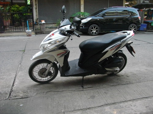 ขาย Honda Click 125i หัวฉีด สวยเท่ห์ เครื่องดีเยี่ยม ราคา 22500 บาท