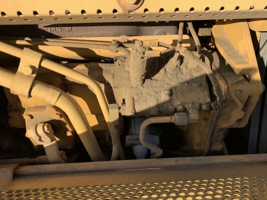 รถดันดิน D4H จากญี่ปุ่น 2,700ชม. สภาพดีๆ โทร. 092-9299942 ธีรเทพ รถดันดิน D4H จากญี่ปุ่น 2,700ชม. สภาพดีๆ โทร. 092-9299942 ธีรเทพ