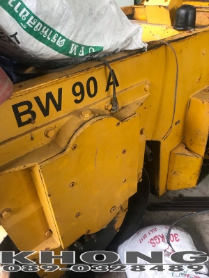 ขายด่วน รถบดbomag bw90A สั่นสะเทือน รถมีใบประมูลกรมทาง อุปกรณ์ ขาดไดสตาร์ท ไดชาร์จ ขาย 90000 บาท