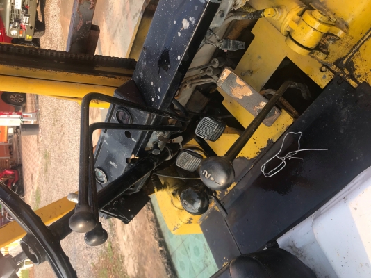 ขายด่วน รถฟอร์คลิฟ komatsu GD20 2ตัน เบนซิล เสา4ม เครือง ปั้มดี ขายเพียง 75000 บาท