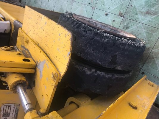 ขายด่วน รถฟอร์คลิฟ komatsu GD20 2ตัน เบนซิล เสา4ม เครือง ปั้มดี ขายเพียง 75000 บาท