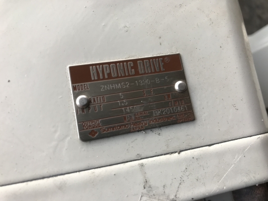 ( เหลือ 1ตัวครับ )ขายมอเตอร์เกียร์ Hyponic drive Sumitomo 2HP. 380V อัตราทด 1:5 มีระบบเบรคในตัว เพลาออกประมาณ 280รอบต่อนาที สภาพสวยใหม่มาก พร้อมใช้งาน มี 5ตัวครับ ราคาตัวละ 6,500 บาท