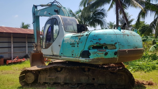 ขายด่วน KOBELCO SK200 MART 5 ธรรมดา ไฟฟ้าสมบูรณ์ ช่วงล่างสวย เครื่องปั้มดี เอวแน่น เฟรมสวยไม่ผุ รถพร้อมทำงานเลยครับ เอกสารสัญญาซื้อขาย สนใจสอบถาม  093-0764943 คุณ ตั้ม