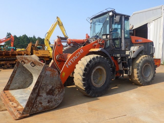 ขายรถตัก ยี่ห้อ Hitachi รุ่น ZW180