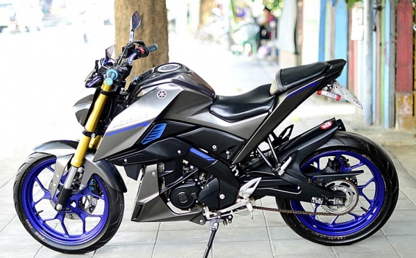 M slaz สีเทาเข้ม โลโก้นู้น เครื่องเดิม แต่งแฮนด์ตามรูป 48900 M slaz สีเทาเข้ม โลโก้นู้น เครื่องเดิม แต่งแฮนด์ตามรูป 48900