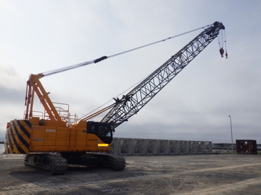 รถเครนตีนตะขาบ KOBELCO รุ่น 7070 G