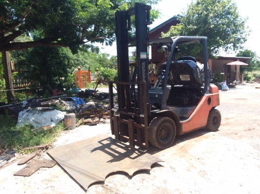 ขายรถโฟล์คลิฟท์ขนาดยก 3 ตัน Toyota ขายรถโฟล์คลิฟท์ขนาดยก 3 ตัน Toyota