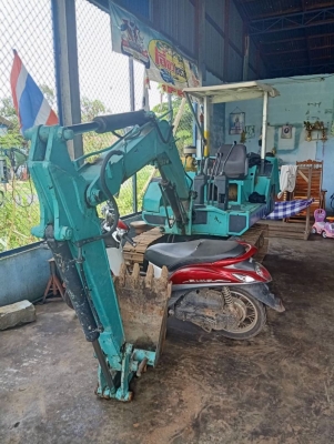 KOMATSU PC 30