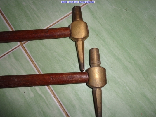 ขายค้อนเคาะรอยเชื่อมเป็นทองเหลือง งานเก่ามี2ตัวขายเหมา650