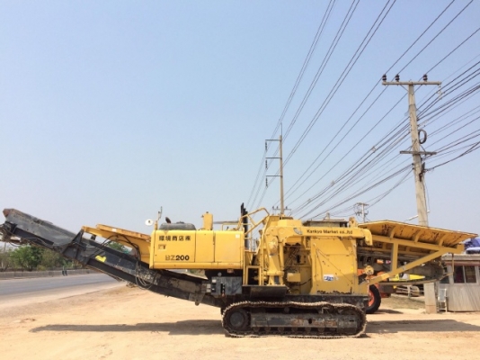 ขายรถปรับสภาพดิน KOMATSU BZ200-1 รถนอกนำเข้าจากญี่ปุ่น สภาพสวยพร้อมใช้