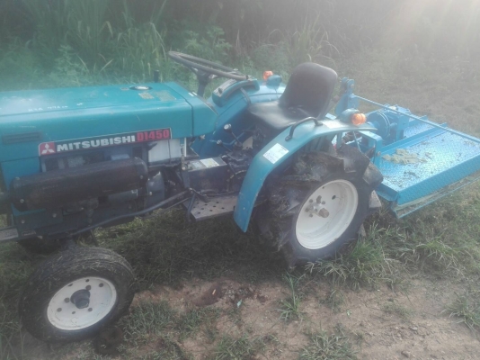 รถไถ พร้อมชุดตัดหญ้าและโรตารี่ รถไถ พร้อมชุดตัดหญ้าและโรตารี่