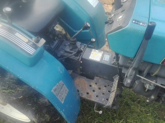 รถไถ พร้อมชุดตัดหญ้าและโรตารี่ รถไถ พร้อมชุดตัดหญ้าและโรตารี่