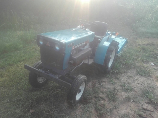 รถไถ พร้อมชุดตัดหญ้าและโรตารี่ รถไถ พร้อมชุดตัดหญ้าและโรตารี่